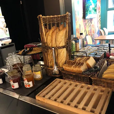 Kyriad Honfleur - Saint Sauveur 3*