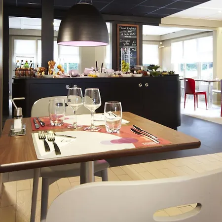 Hotel Kyriad Honfleur - Saint Sauveur 3*