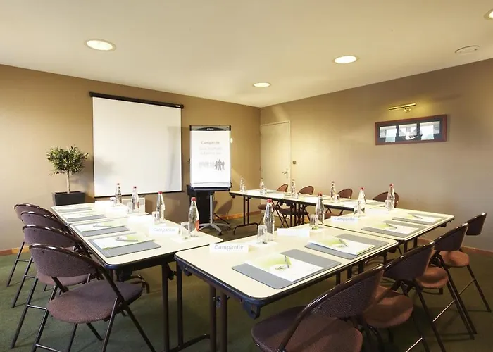 Hotel Kyriad Honfleur - Saint Sauveur 3*