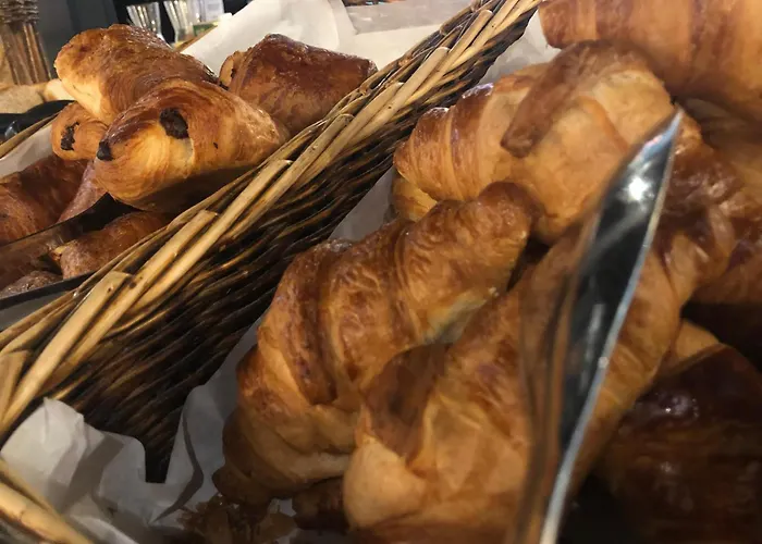 Kyriad Honfleur - Saint Sauveur Hotel La Riviere-Saint-Sauveur