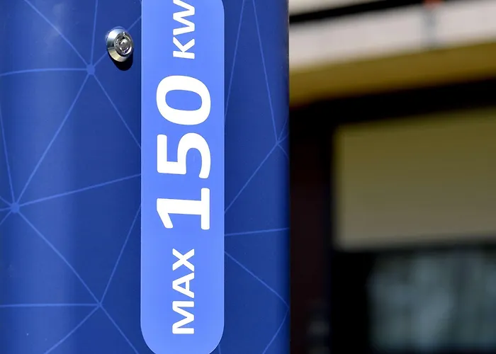 Kyriad Honfleur - Saint Sauveur Hotel La Riviere-Saint-Sauveur