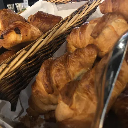 Kyriad Honfleur - Saint Sauveur Hotel La Rivière-Saint-Sauveur