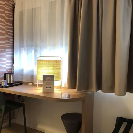 Kyriad Honfleur - Saint Sauveur Ла-Ривьер-Сен-Совёр