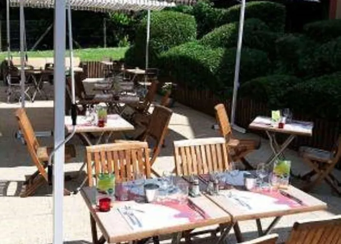 Kyriad Honfleur - Saint Sauveur Hotel