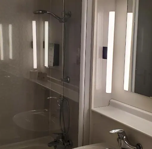 Hotel Kyriad Honfleur - Saint Sauveur La Rivière-Saint-Sauveur