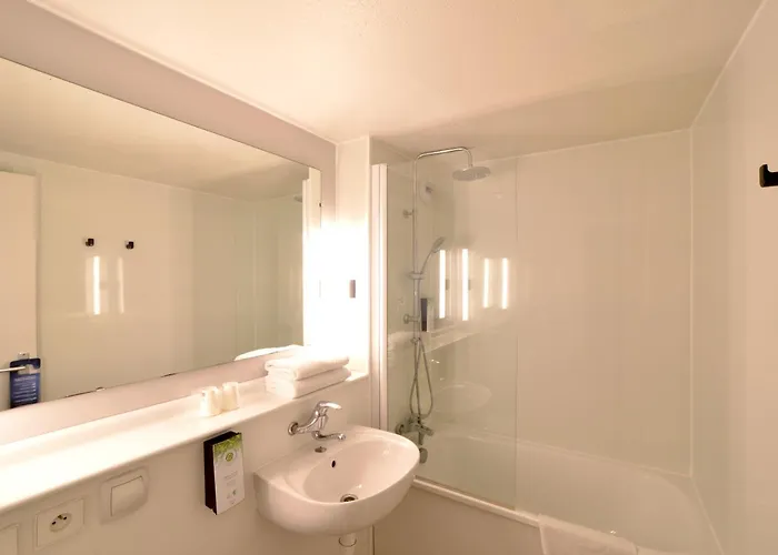 Hotel Kyriad Honfleur - Saint Sauveur La Rivière-Saint-Sauveur