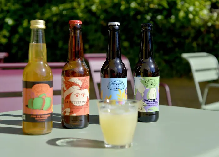 Kyriad Honfleur - Saint Sauveur Hotel La Rivière-Saint-Sauveur